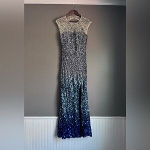 Sparkling Ombré Sequin Cap Sleeve Mermaid Prom / Formal Evening Dress Size 10